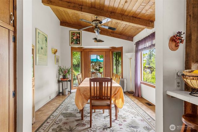 2642 E Lake Sammamish Parkway NE, Sammamish, WA 98074