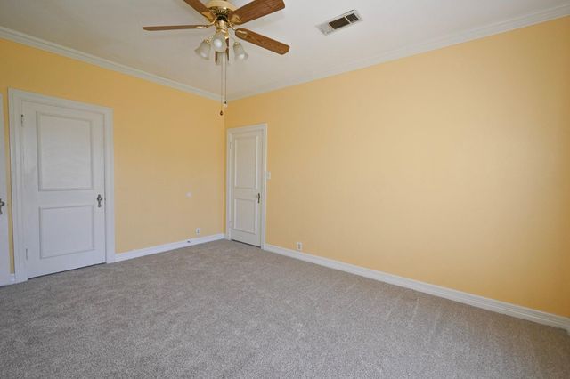 2801 Avenue I, Bay City, TX 77414