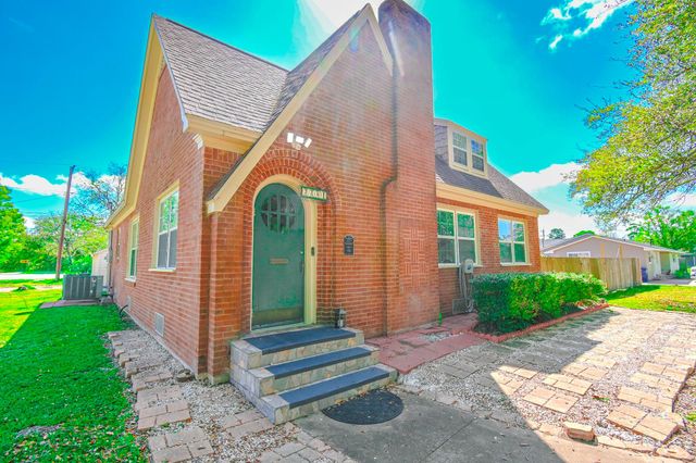 2801 Avenue I, Bay City, TX 77414