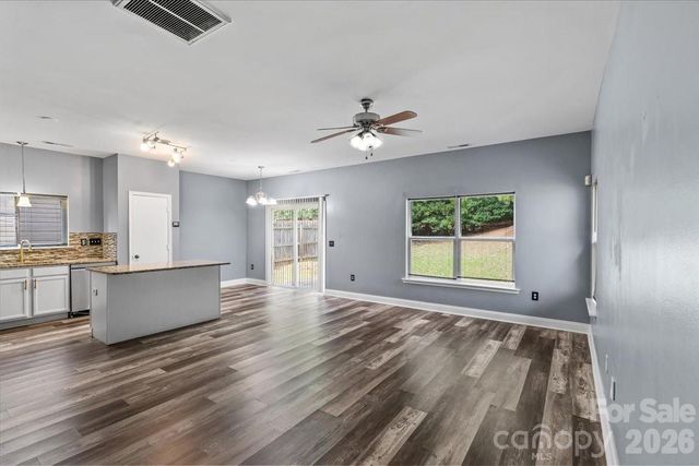 446 Tribune Drive, Charlotte, NC 28214