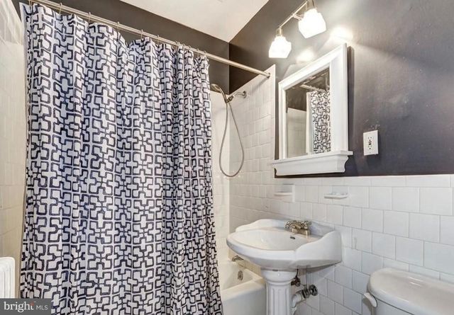 2116 37TH ST NW, Washington, DC 20007