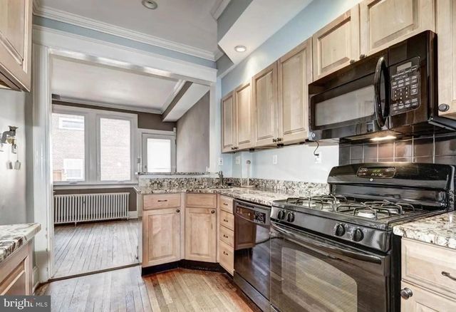 2116 37TH ST NW, Washington, DC 20007