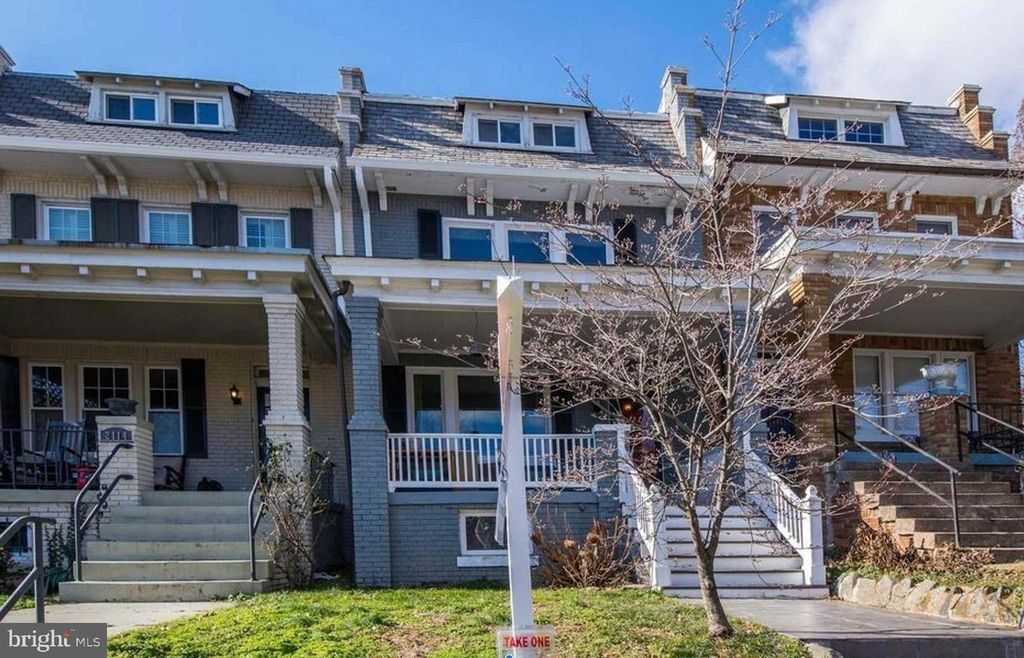 2116 37TH ST NW, Washington, DC 20007