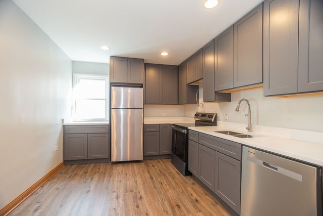 1330 W Norwood Street 2, Chicago, IL 60660