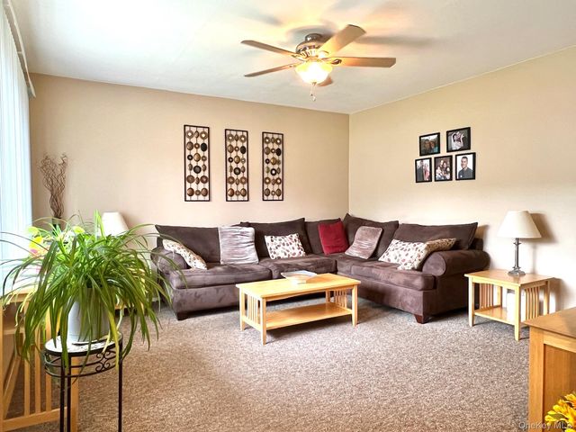 23 Franklin Street, Islip, NY 11751