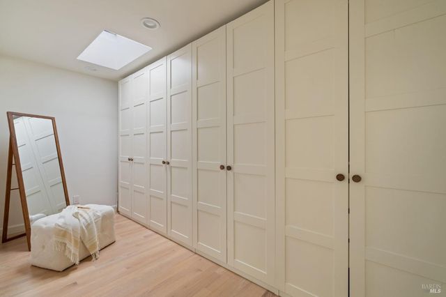 21 Hillside Ave, Kentfield, CA 94904