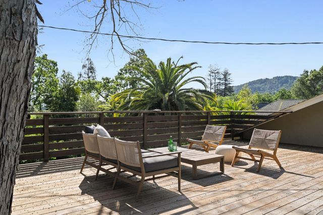 21 Hillside Ave, Kentfield, CA 94904