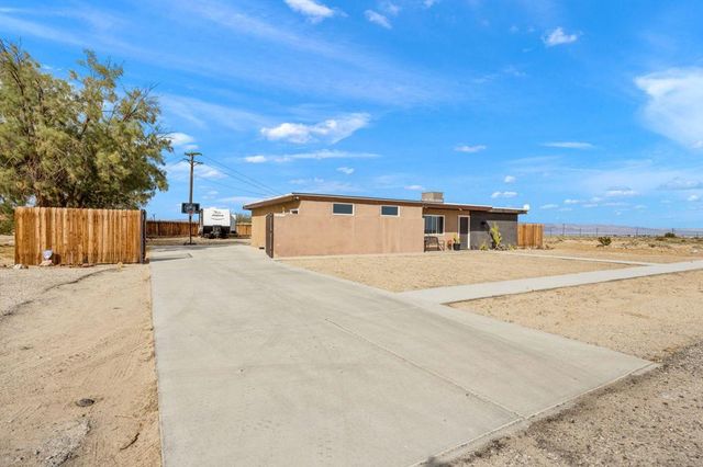 1050 San Diego Avenue, Thermal, CA 92274