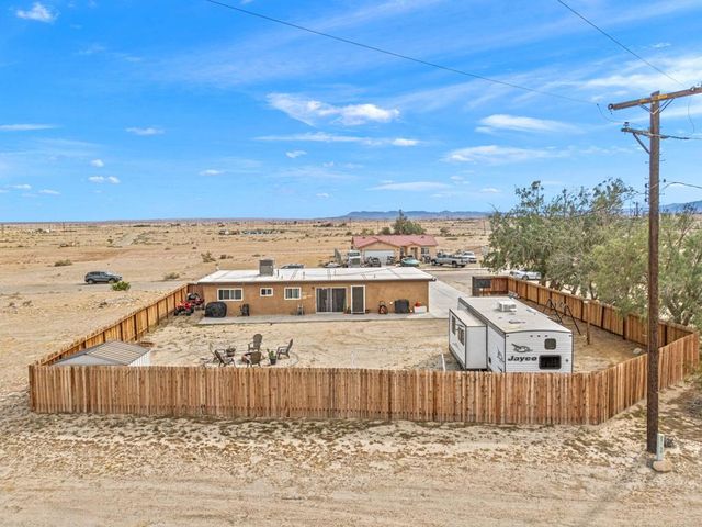 1050 San Diego Avenue, Thermal, CA 92274