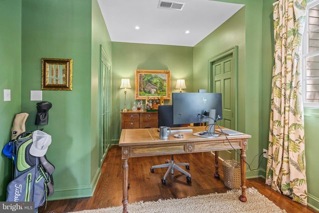 3916 BLACKTHORN ST, Chevy Chase, MD 20815
