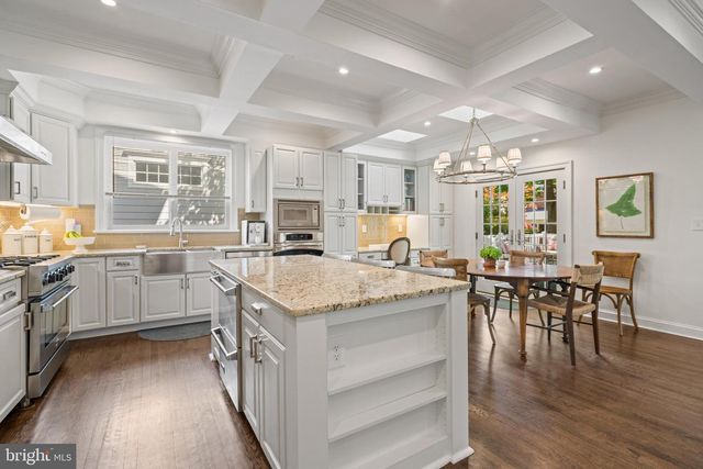 3916 BLACKTHORN ST, Chevy Chase, MD 20815