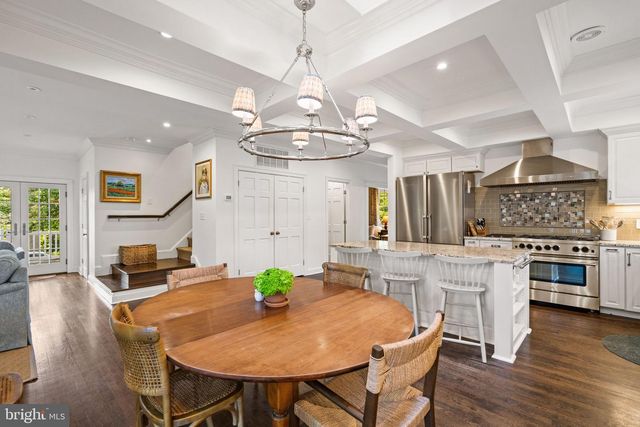 3916 BLACKTHORN ST, Chevy Chase, MD 20815