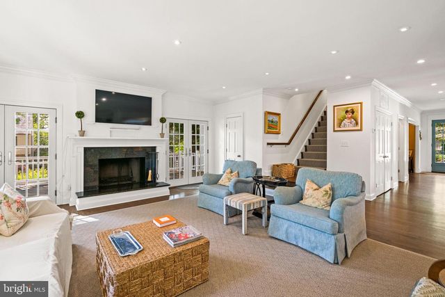 3916 BLACKTHORN ST, Chevy Chase, MD 20815