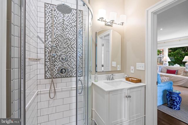 3916 BLACKTHORN ST, Chevy Chase, MD 20815