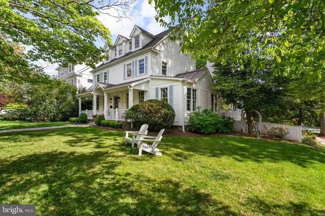 3916 BLACKTHORN ST, Chevy Chase, MD 20815