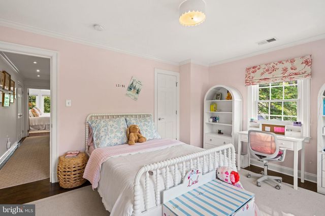 3916 BLACKTHORN ST, Chevy Chase, MD 20815