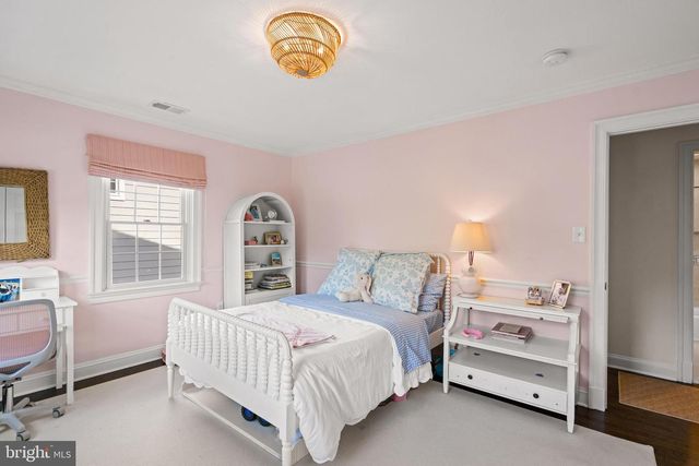 3916 BLACKTHORN ST, Chevy Chase, MD 20815