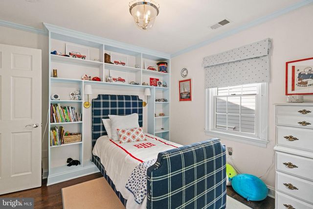 3916 BLACKTHORN ST, Chevy Chase, MD 20815