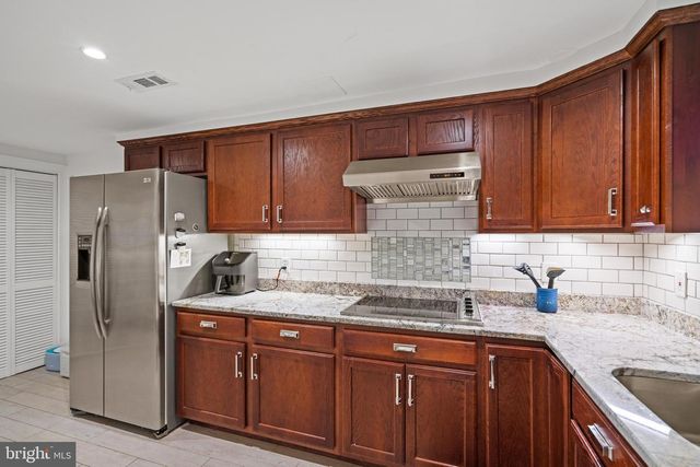 3916 BLACKTHORN ST, Chevy Chase, MD 20815
