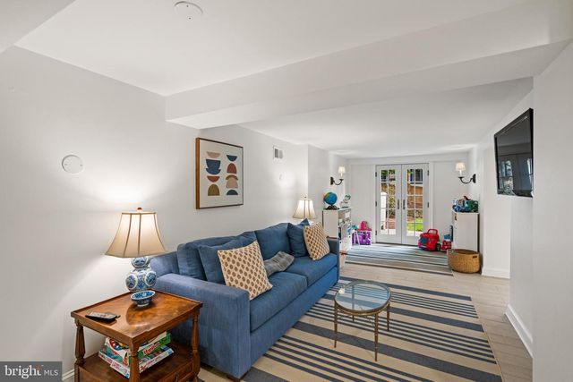 3916 BLACKTHORN ST, Chevy Chase, MD 20815