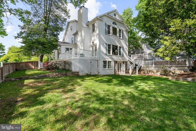 3916 BLACKTHORN ST, Chevy Chase, MD 20815