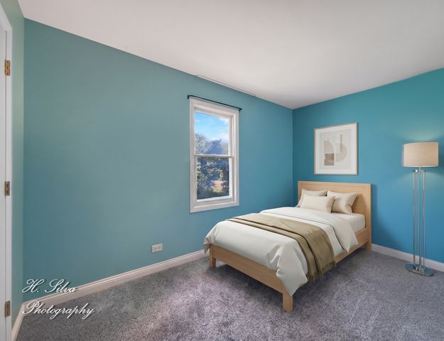 2110 Fairview Avenue, Fox River Grove, IL 60021