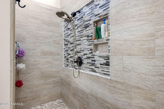 101 Cane Creek Drive, Broussard, LA 70518