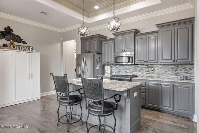 101 Cane Creek Drive, Broussard, LA 70518