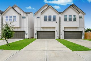 7220 Avenue B, Houston, TX 77011