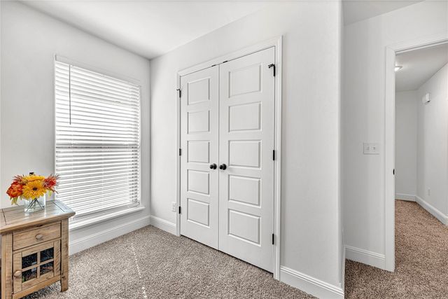 412 NW 62nd Avenue, Bentonville, AR 72713