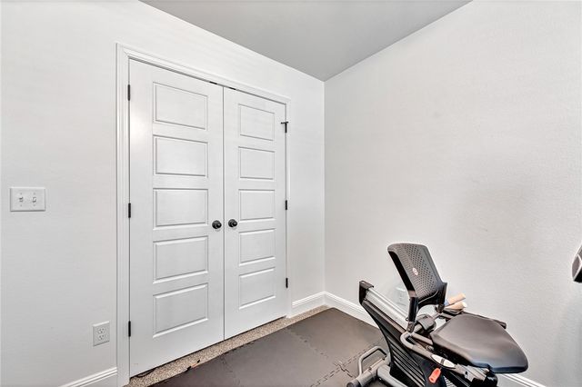 412 NW 62nd Avenue, Bentonville, AR 72713