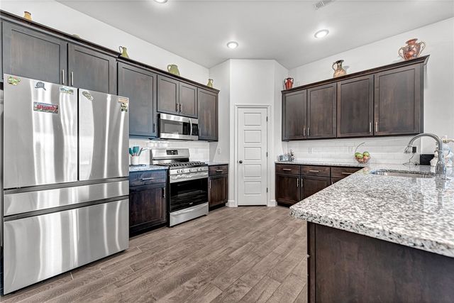 412 NW 62nd Avenue, Bentonville, AR 72713