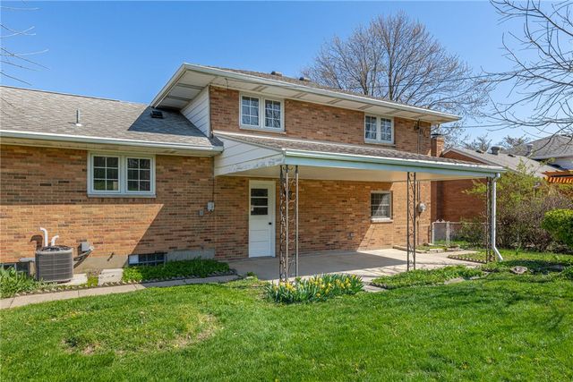 804 Lovetta Drive, Kettering, OH 45429