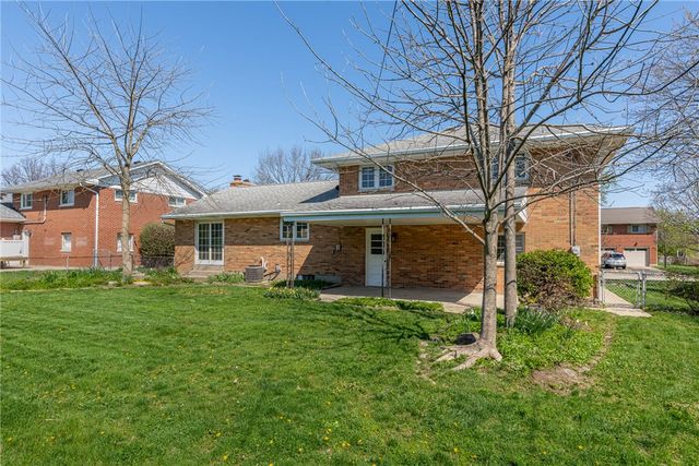 804 Lovetta Drive, Kettering, OH 45429