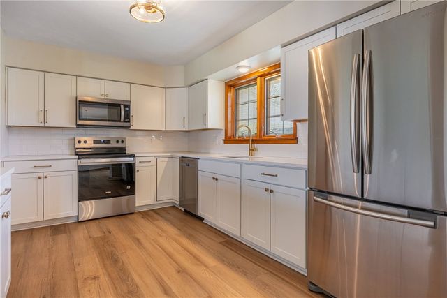 804 Lovetta Drive, Kettering, OH 45429