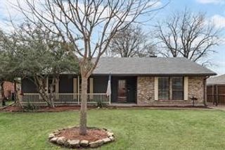 3905 Lynnwood Drive, Rowlett, TX 75088