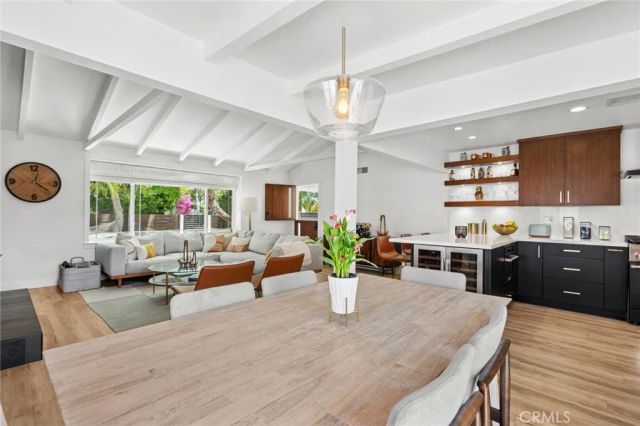 299 Mesa Drive, Costa Mesa, CA 92627