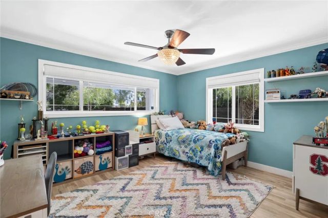 299 Mesa Drive, Costa Mesa, CA 92627