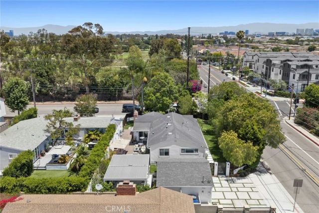 299 Mesa Drive, Costa Mesa, CA 92627