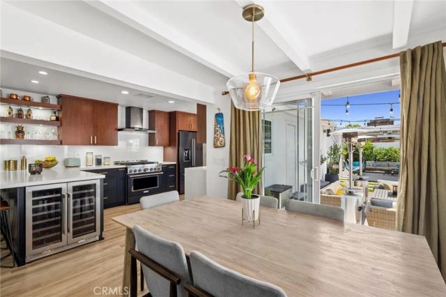 299 Mesa Drive, Costa Mesa, CA 92627
