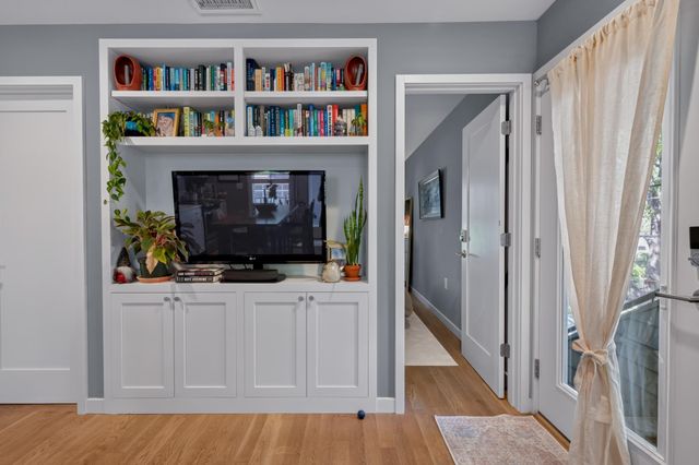 4214 Sinclair Ave, Austin, TX 78756