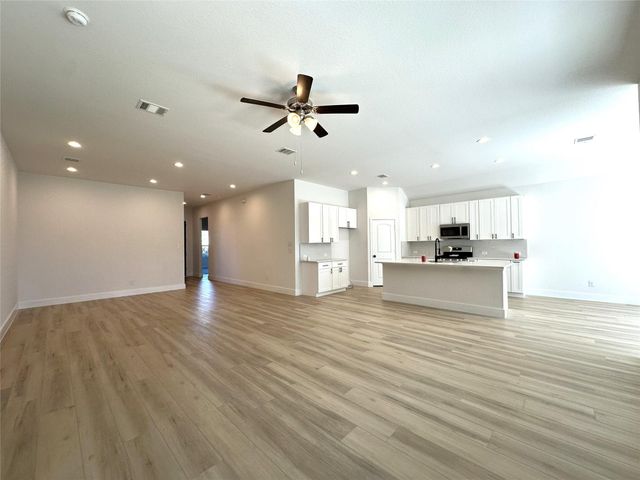 14380 Zion Gate Crossing, Conroe, TX 77384