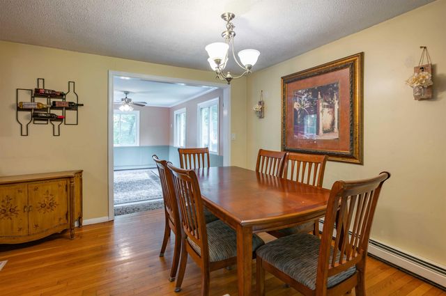 72 Hovey Road, Londonderry, NH 03053