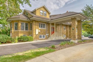 402 E ROOSEVELT Road, Wheaton, IL 60187