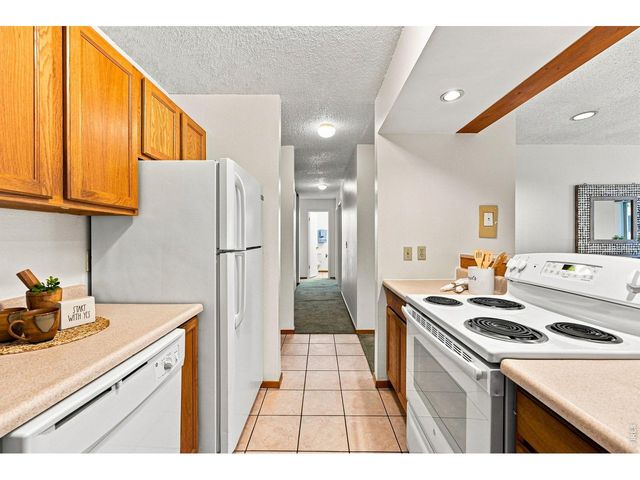 2707 Valmont Rd 311D, Boulder, CO 80304