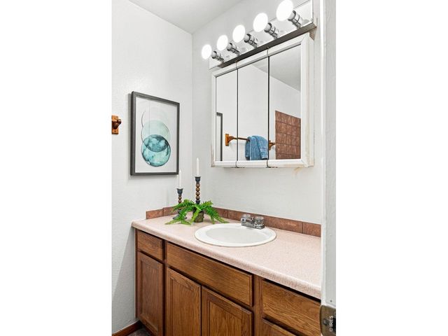 2707 Valmont Rd 311D, Boulder, CO 80304