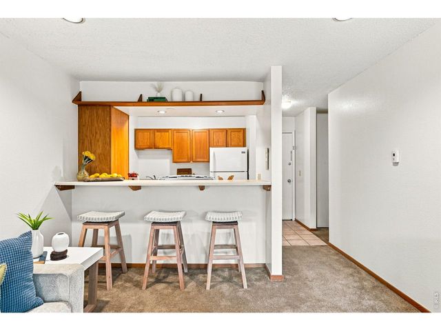 2707 Valmont Rd 311D, Boulder, CO 80304