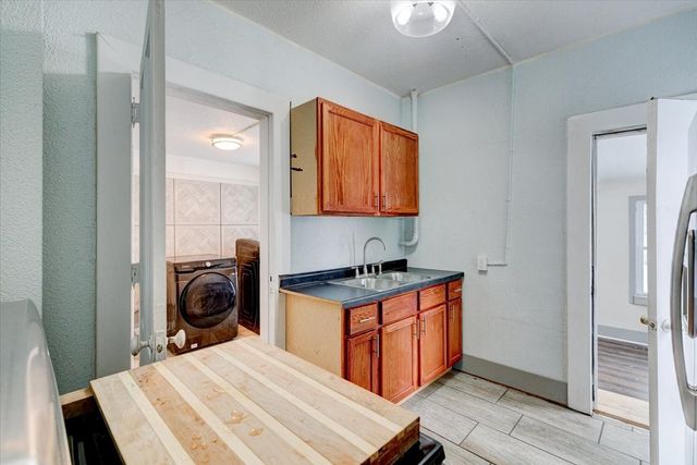 1440 21st Street, Des Moines, IA 50311