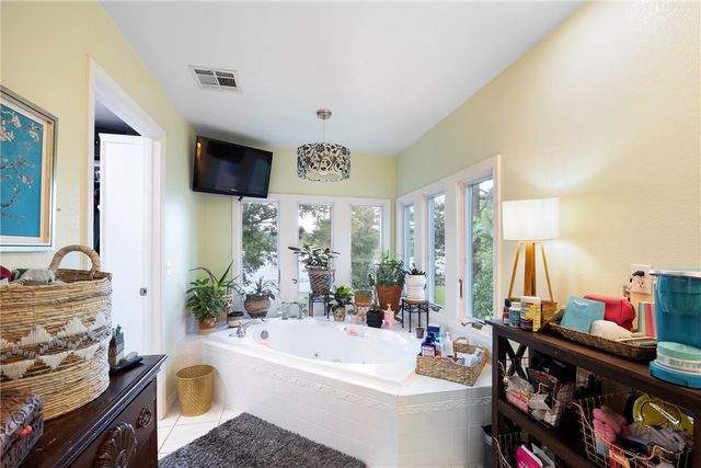 214 N Shore Drive, Russellville, AR 72802