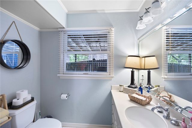 214 N Shore Drive, Russellville, AR 72802